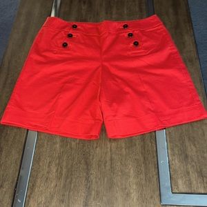 New York & Company stretch women’s shorts